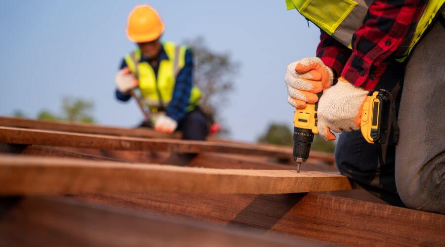 Expert Emergency Roof Repairs services in Ruso, ND